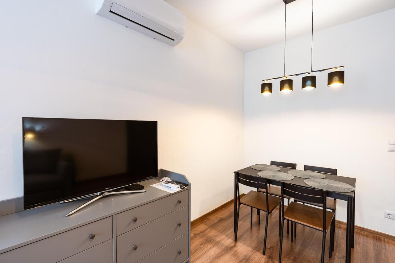 Modern & Newly Built Apartment With Private Garage Budapest Exterior foto